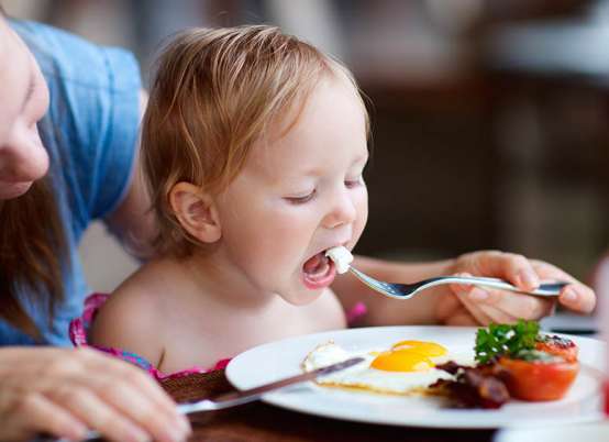 Cuidado na alimentação das crianças